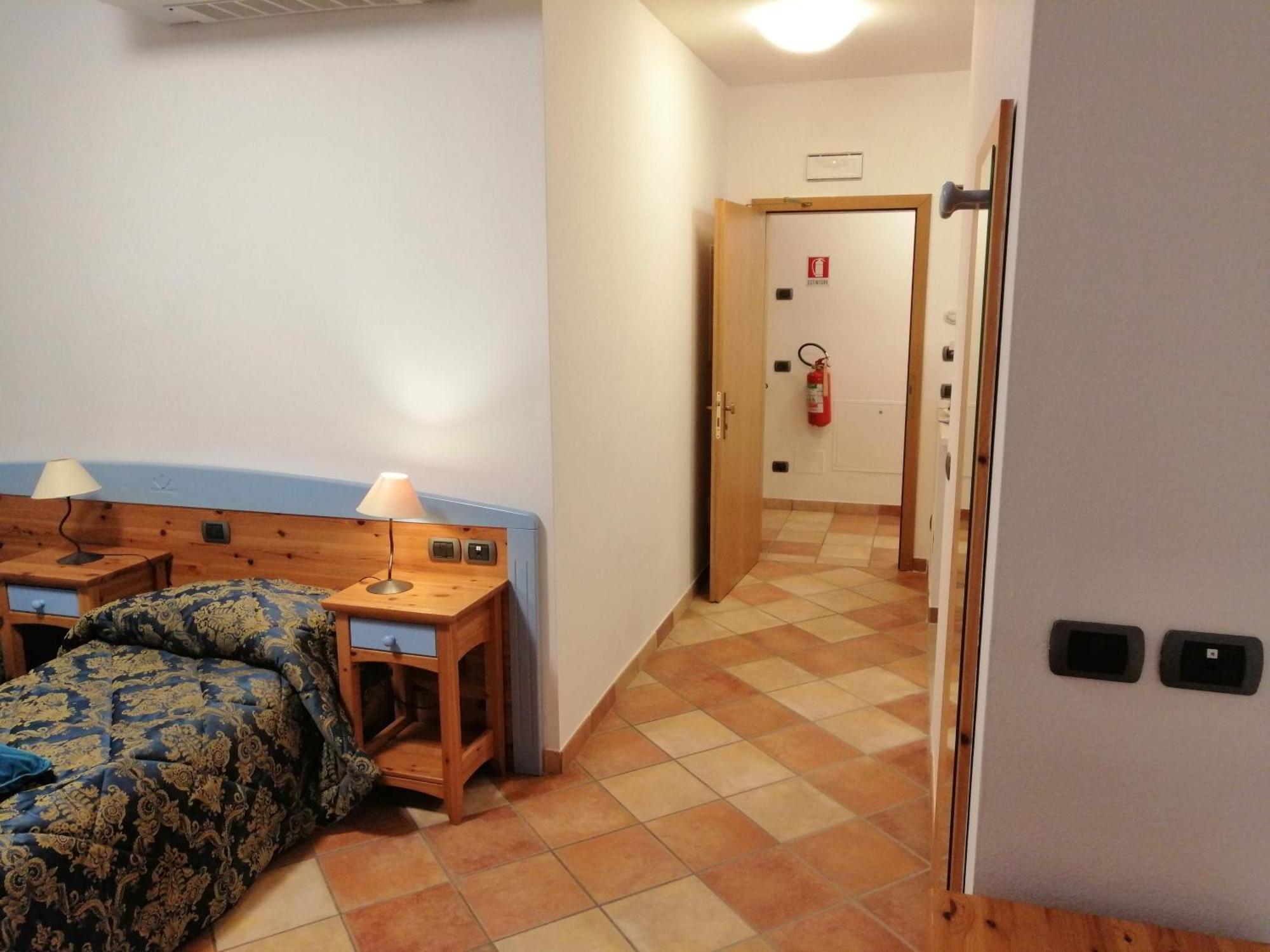 Aparthotel Rainbow Rovereto  Zewnętrze zdjęcie